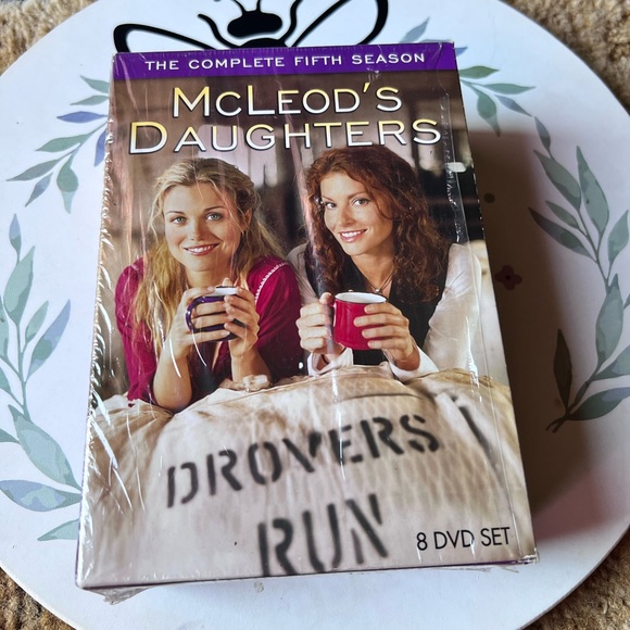 McLeods Daughters - The Complete Fifth Season (DVD, 2008, 8-Disc Set) NEW. - Picture 1 of 15